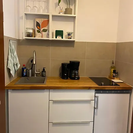 Apartment, Monteurwohnung Mit Ruhiger Terrasse In