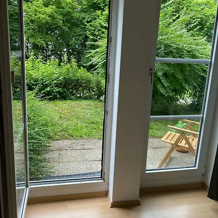 Apartment, Monteurwohnung Mit Ruhiger Terrasse In 公寓 *