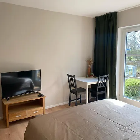 Apartment, Monteurwohnung Mit Ruhiger Terrasse In 公寓