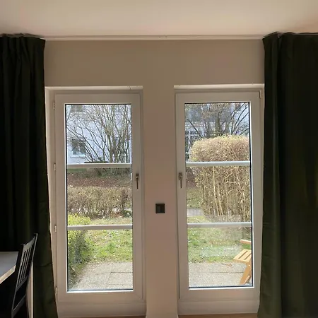 公寓 Apartment, Monteurwohnung Mit Ruhiger Terrasse In