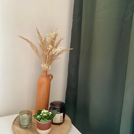 Apartment, Monteurwohnung Mit Ruhiger Terrasse In *