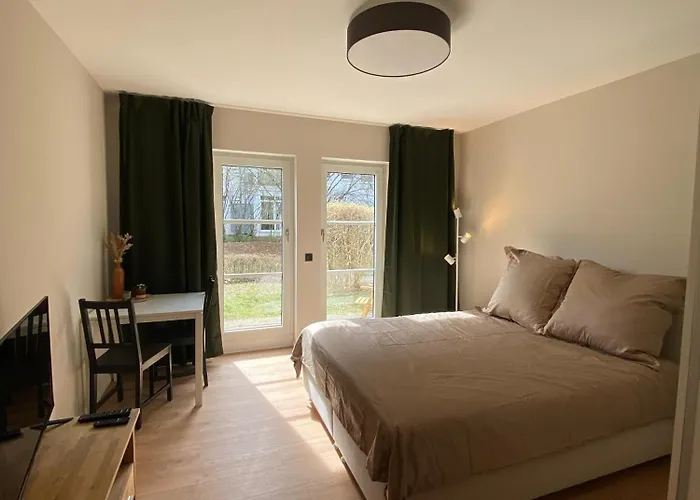 Apartment, Monteurwohnung Mit Ruhiger Terrasse In